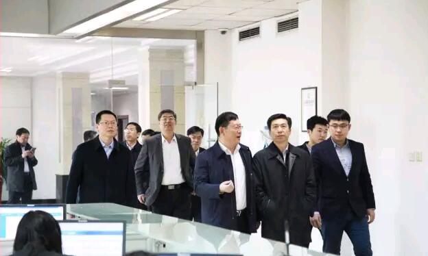 濰坊市委副書記、市長李寬端一行來集團公司參觀調(diào)研